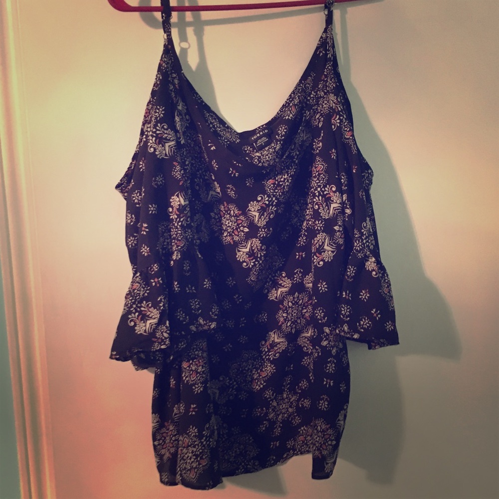 EUC Cold Shoulder Black with Floral Chiffon Top